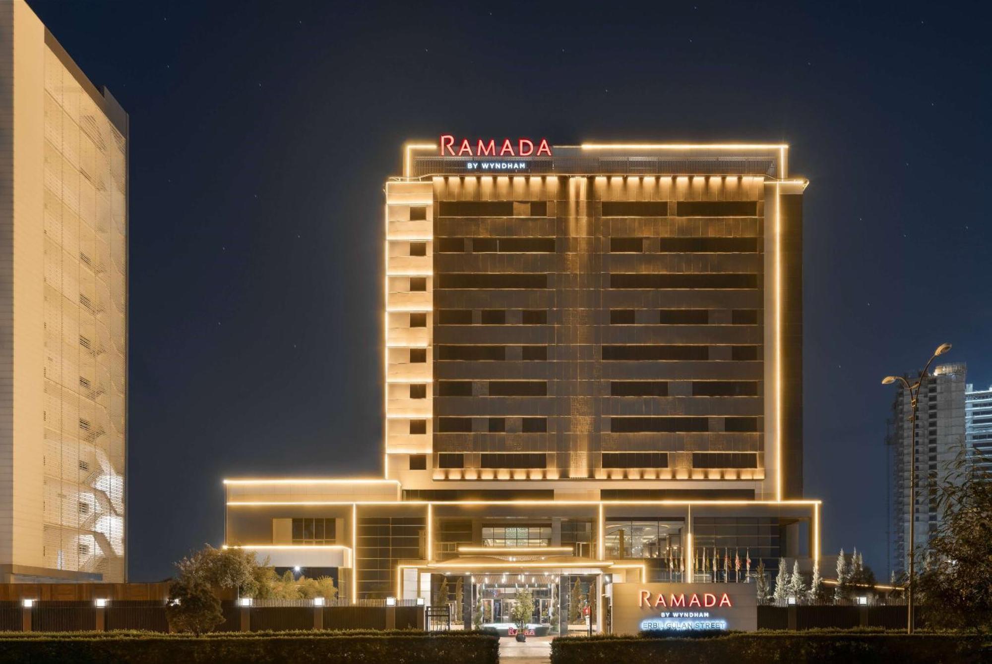 Ramada by Wyndham Erbil Gulan Street Hotel Bagian luar foto